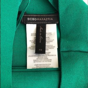 BCBGMaxAzria Skirts - bcbgmaxazria green skirt BCBGMaxAzria Skirts - bcbgmaxazria green skirt
